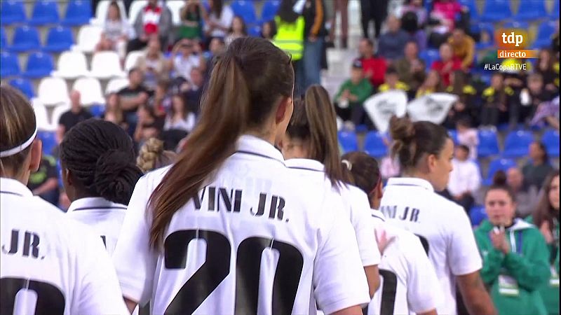 El Real Madrid femenino se suma a las muestras de apoyo a Vinicius con la camiseta del '20'