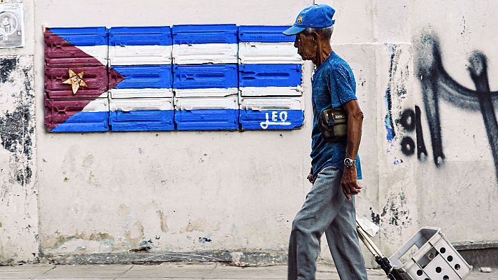 Telediario 1 - La grave crisis en Cuba ha facilitado la apertura económica