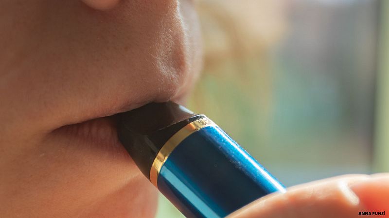 El peligro de vapeadores en niños: "Pueden causar bronquitis crónica o enfermedades respiratorias" - Ver ahora