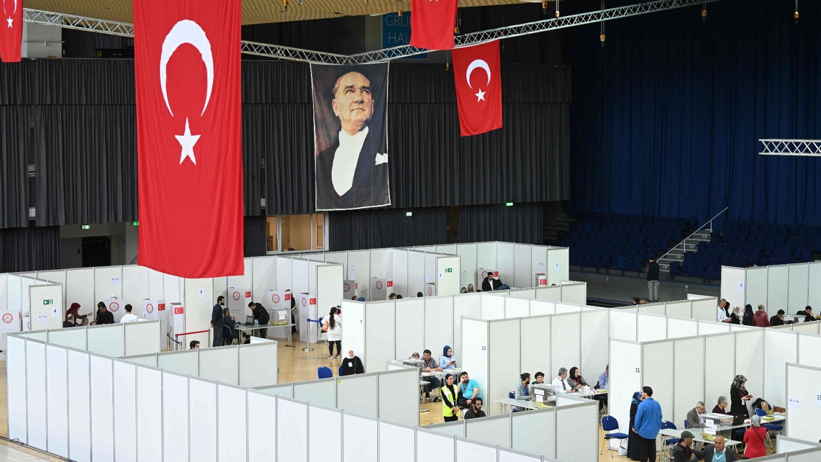 Dos de cada tres turcos alemanes votaron a Erdogan en la primera vuelta