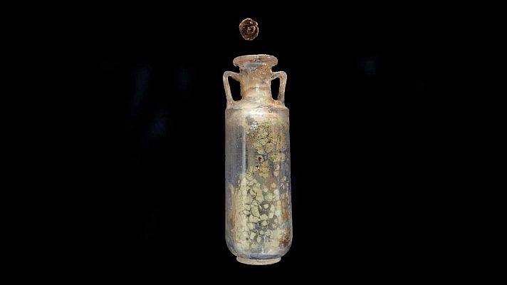 Telediario 2 - Un perfume de 2.000 años hallado en Sevilla revela que el Imperio Romano olía a pachulí