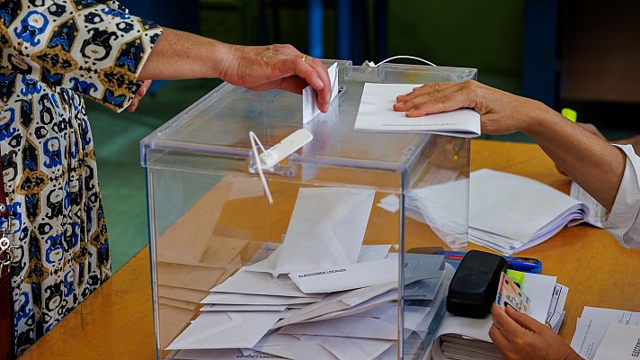 Telediario Fin de Semana - Los candidatos autónomicos votan para el 28M