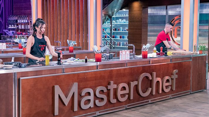 MasterChef - ¿Ya no son amigos Jotha y Claudia?