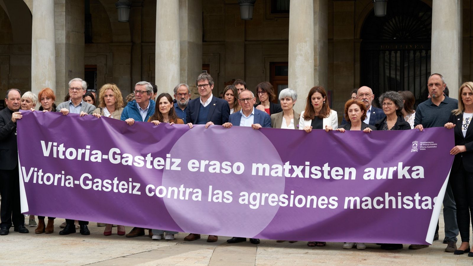 Asesinada una mujer embarazada de gemelos en Vitoria