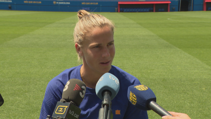 Fútbol - Ana María Crnogorcevic "Sería increíble volver con la copa a Barcelona"