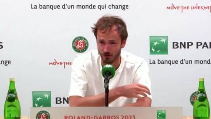 Telediario Matinal - Medvedev, feliz por terminar la temporada de tierra batida: "No me gusta tener arcilla en la boca"