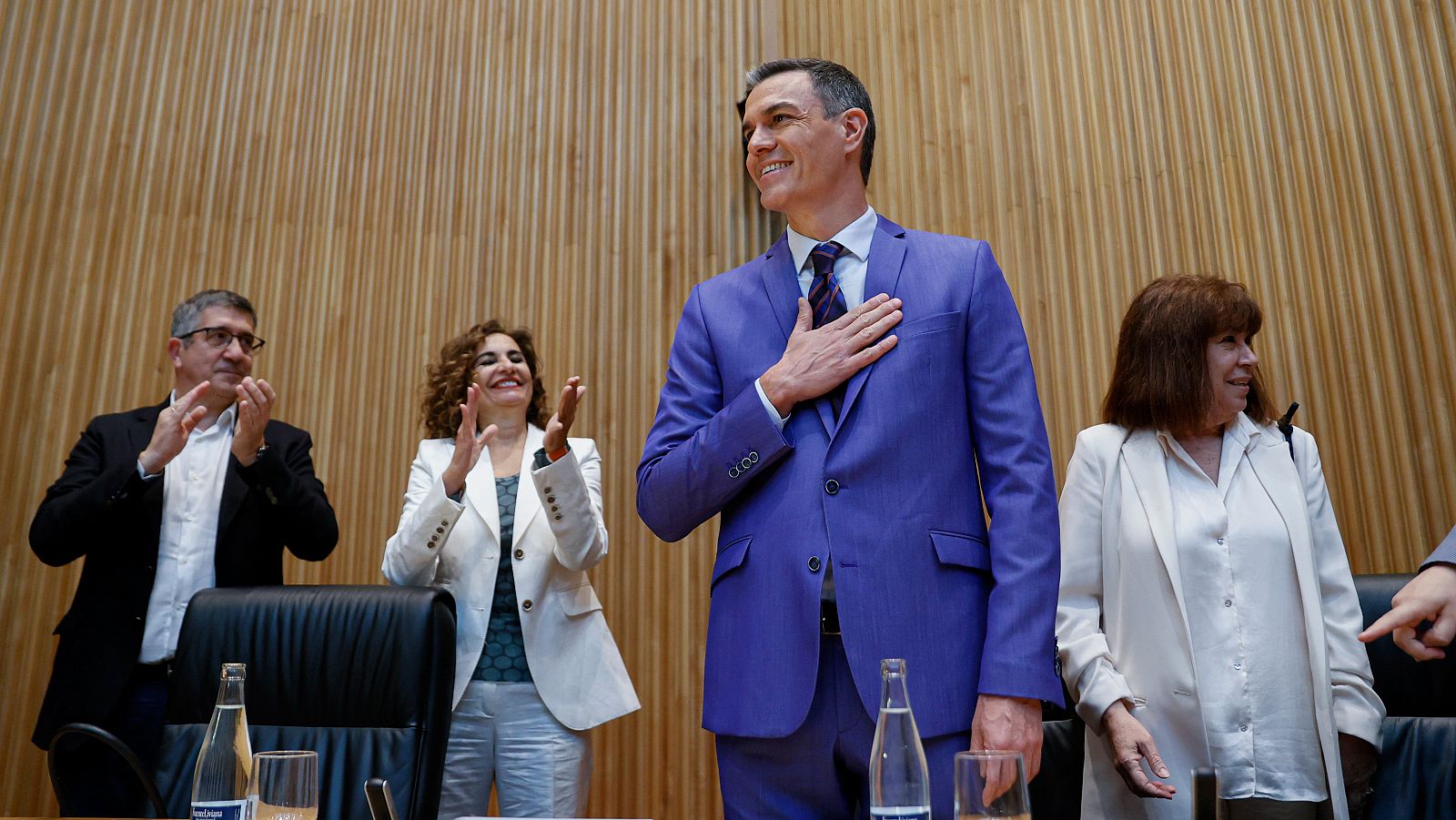 Sánchez adelantó las elecciones por "conciencia" y pide una mayoría "rotunda"