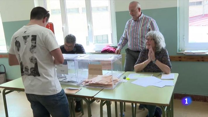Telediario 1 - Preocupación por el calor en las próximas elecciones del 23J, que se celebrarán en plena canícula