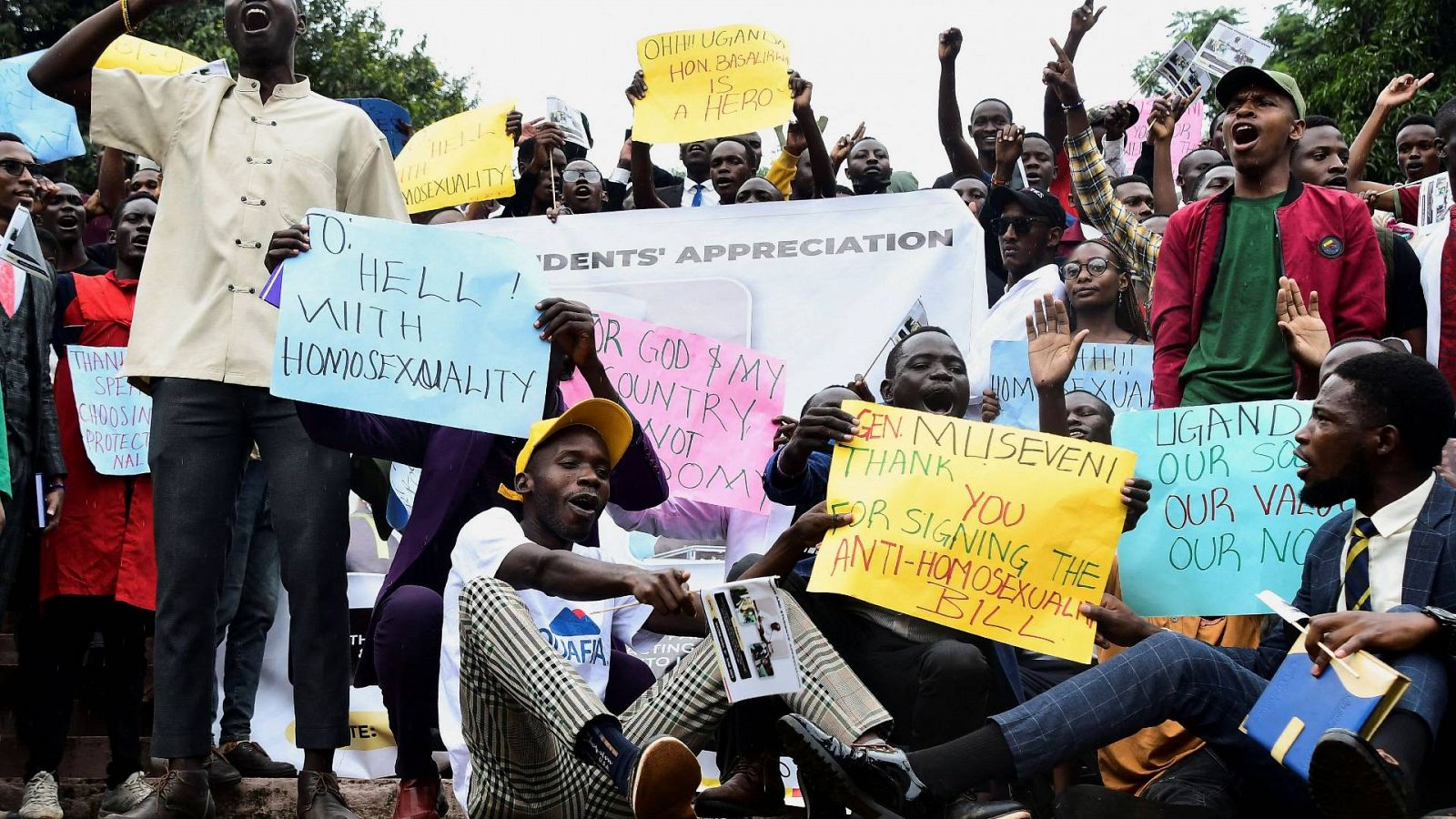 Uganda rebaja la ley anti-homosexual ante las críticas