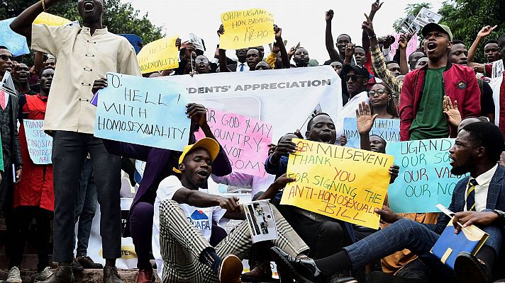 Uganda rebaja la ley anti-homosexual ante las críticas occidentales