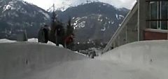 El piloto de skeleton Ander Mirambell baja por la pista de Whistler