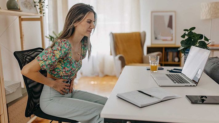Telediario 1 - Ya en vigor las bajas por reglas dolorosas