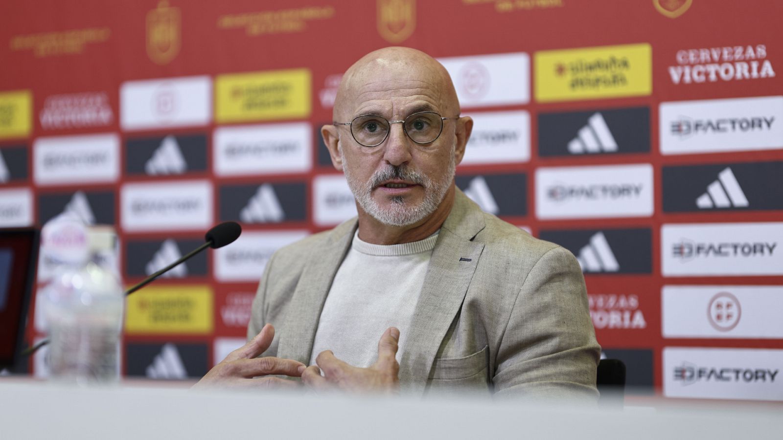 Fútbol - Rueda de prensa Santi Denia, seleccionador Sub-21 y Luis de la Fuente, Seleccionador Absoluto