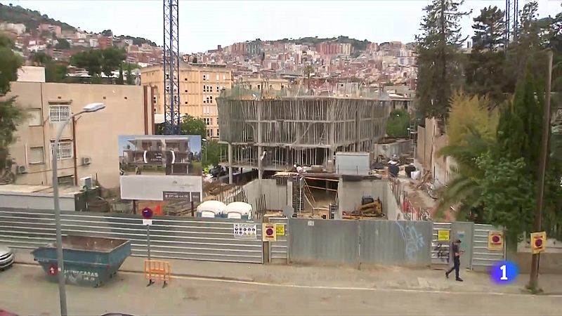 Les dones comencen a fer-se un forat a la Construcció