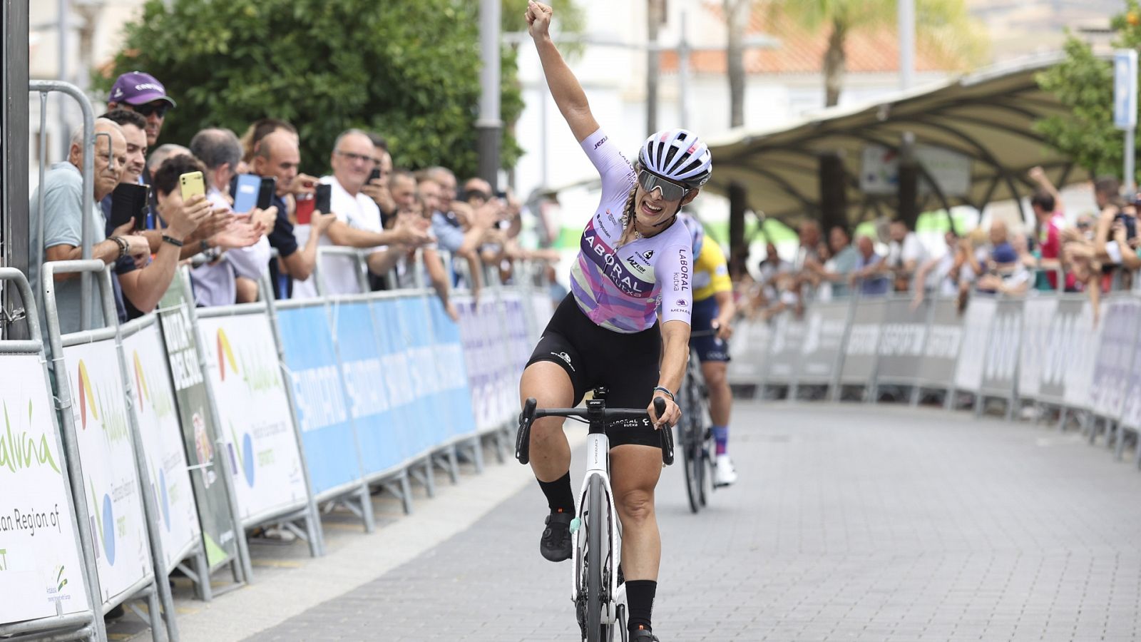 Ciclismo: Vuelta a Andalucía Élite femenina. 3ª etapa resumen | RTVE Play