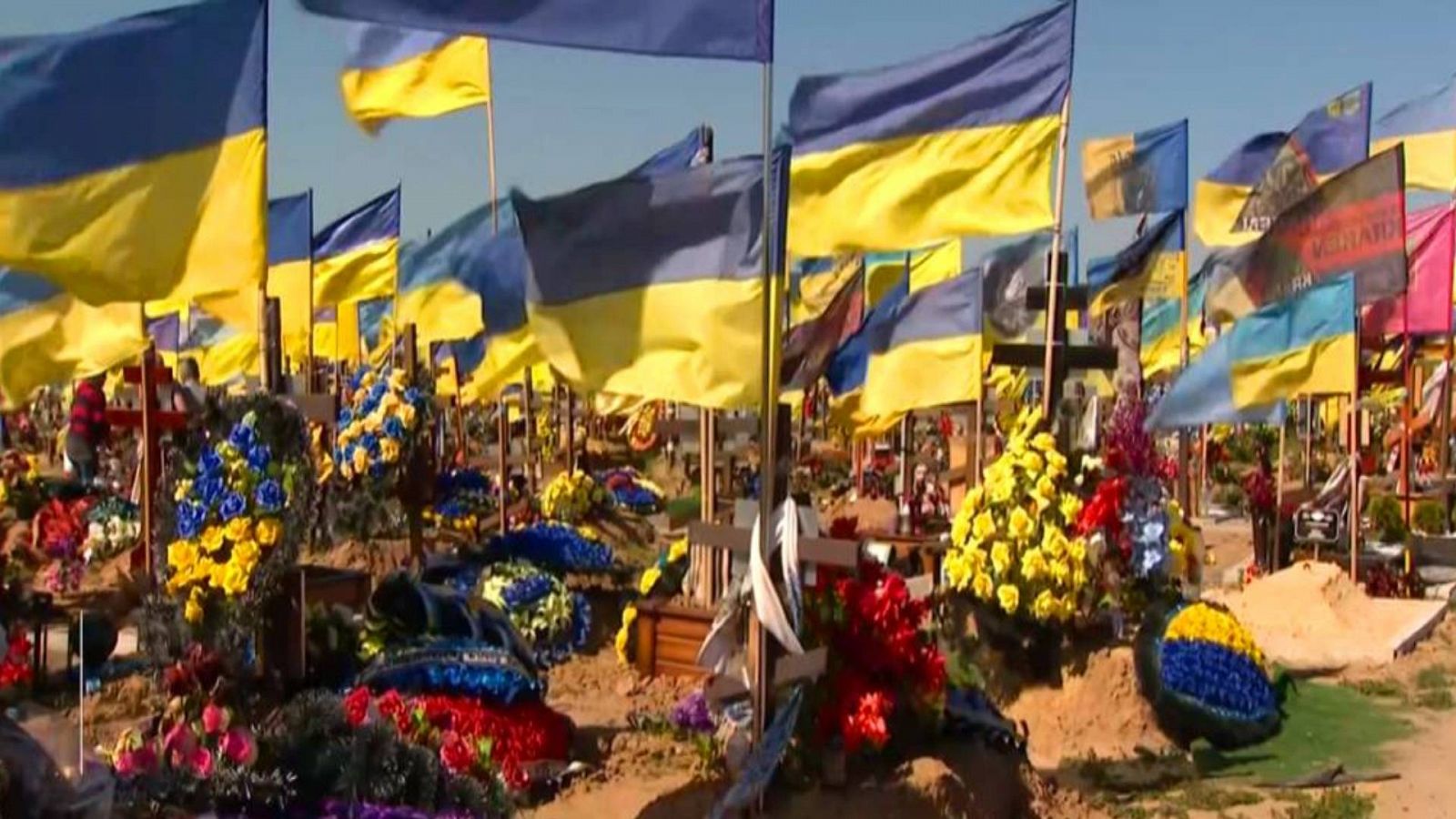 Los cementerios en Ucrania no paran de crecer: "Es terrible ver su tamaño"