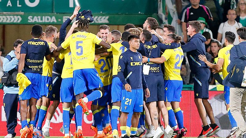 Elche - Cádiz: resumen del partido de la 38ª jornada de Liga - ver ahora