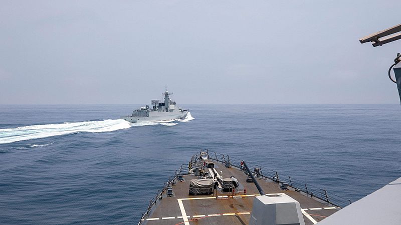 Washington acusa a Pekín de una maniobra peligrosa frente a uno de sus barcos