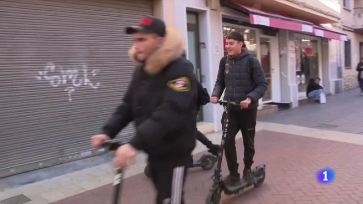 L'Informatiu - El perill dels patinets elèctrics trucats per augmentar la velocitat