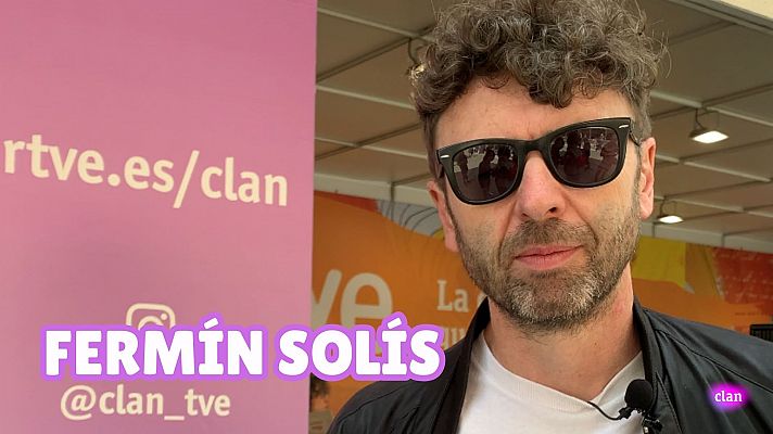 Fermín Solís en el "Día Clan" de la Feria del Libro