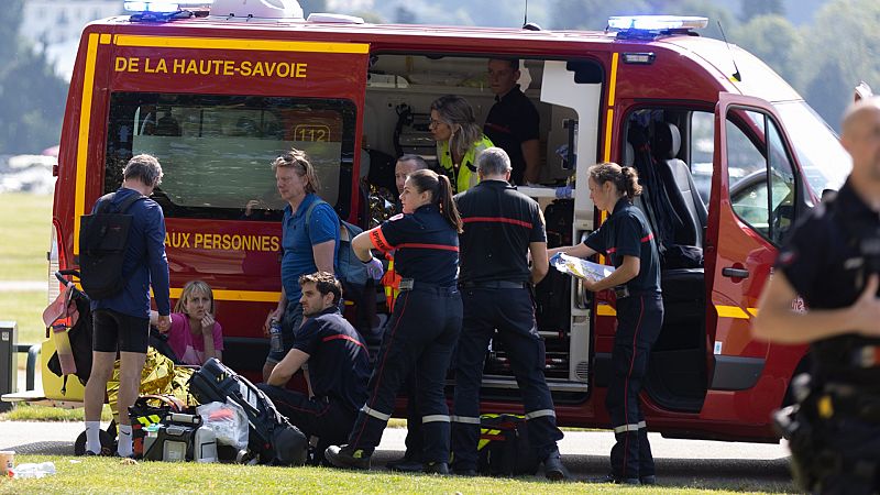 Cuatro niños y dos adultos heridos en un ataque con arma blanca en Francia
