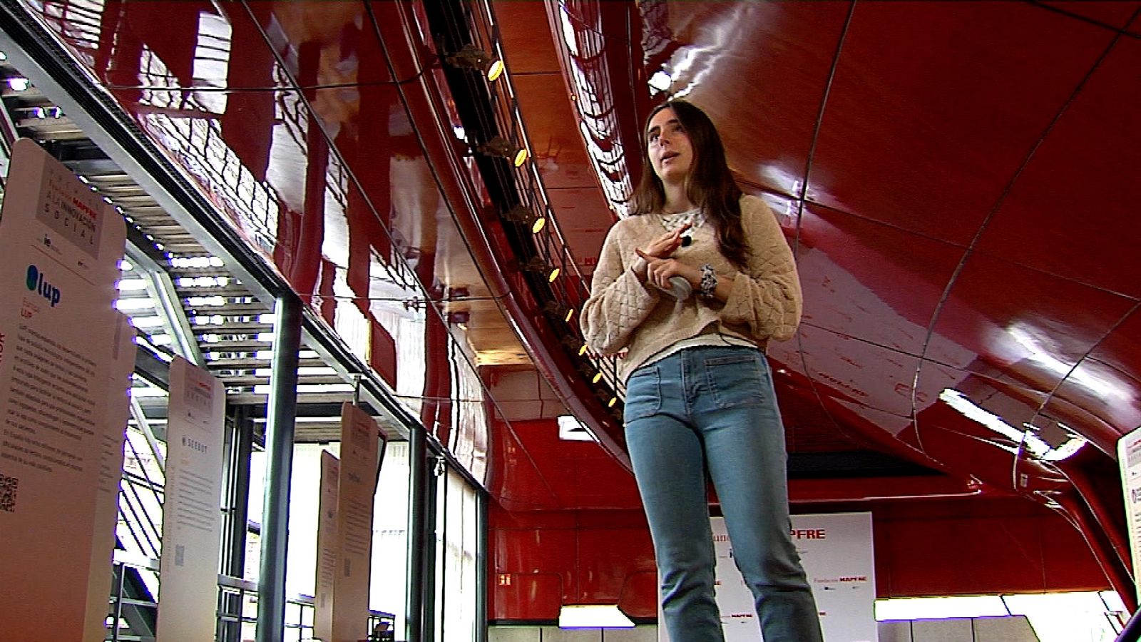 Zoom Net - Ley de Mercados Digitales, Premios Innovación Social, Vision Pro y Friends vs Friends - ver ahora