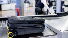 Consumo investiga a 7 compañías aéreas por cobrar suplemento en el equipaje de mano