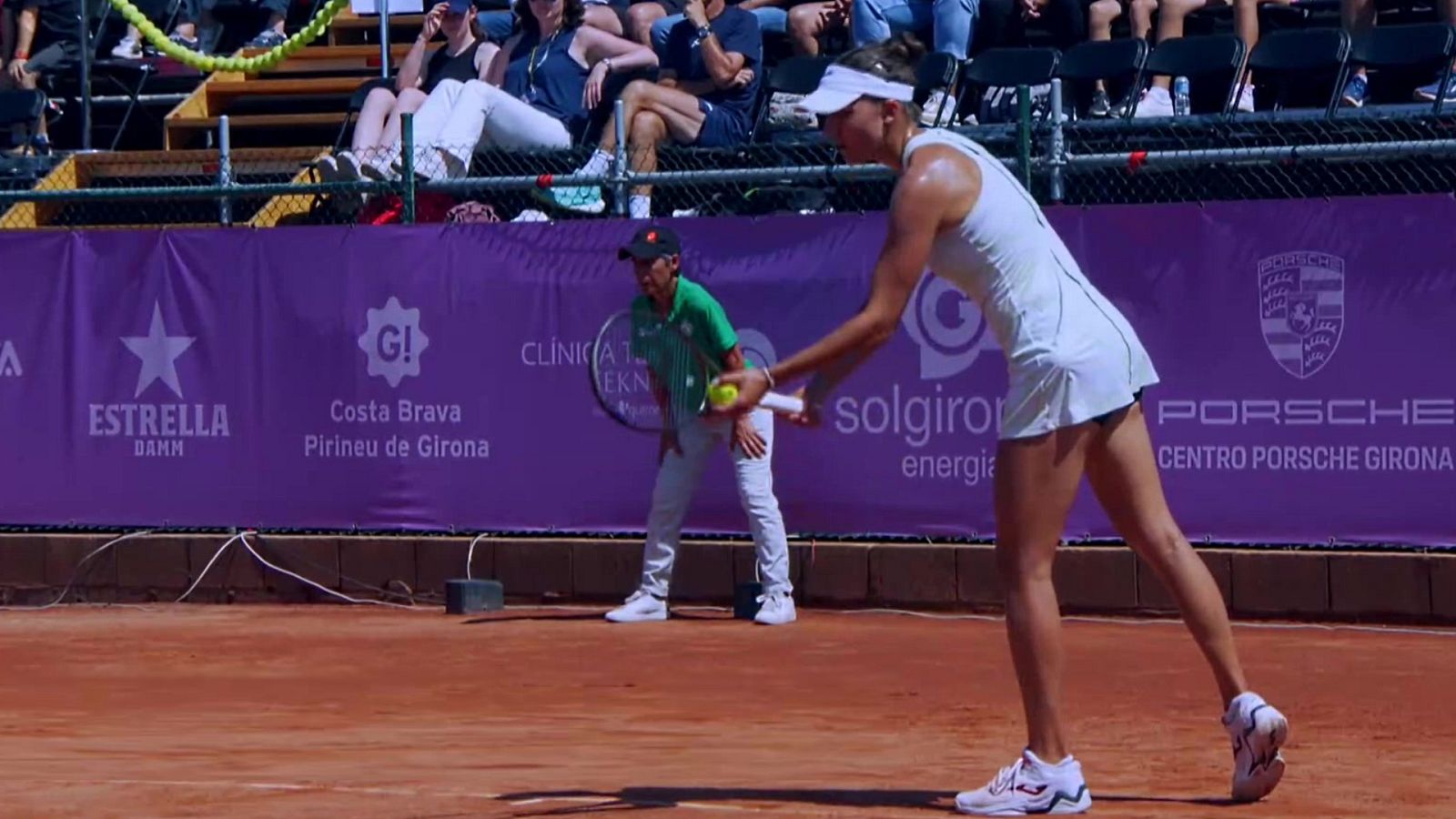 Tenis - WTA La Bisbal 1ª Semifinal: R. Masarova - P. Udvardy - ver ahora