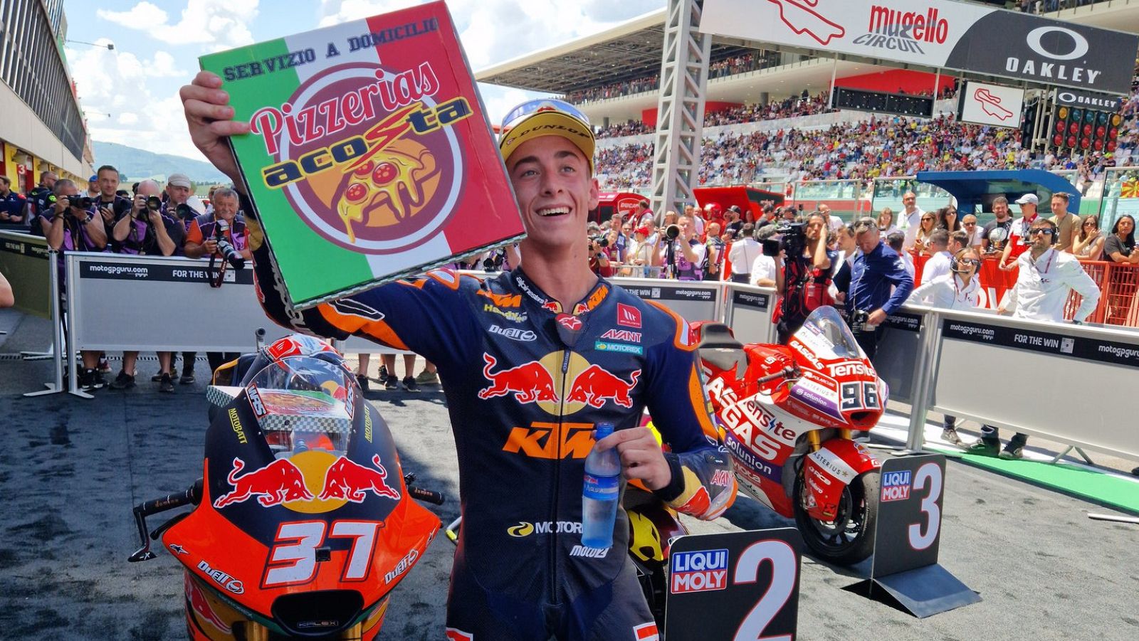 Pedro Acosta, a RTVE: "Hoy hemos repartido pizza más rápido que nadie" - ver ahora