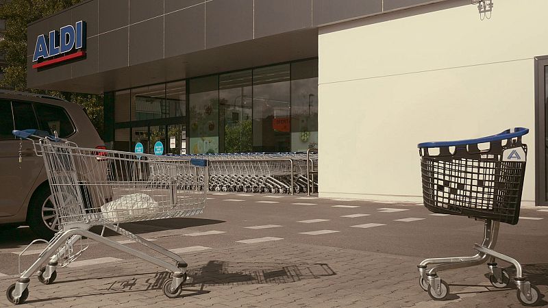 XIV Concurso de Cortos RNE - Devuelva el carro a su sitio, �gracias! - Ver ahora