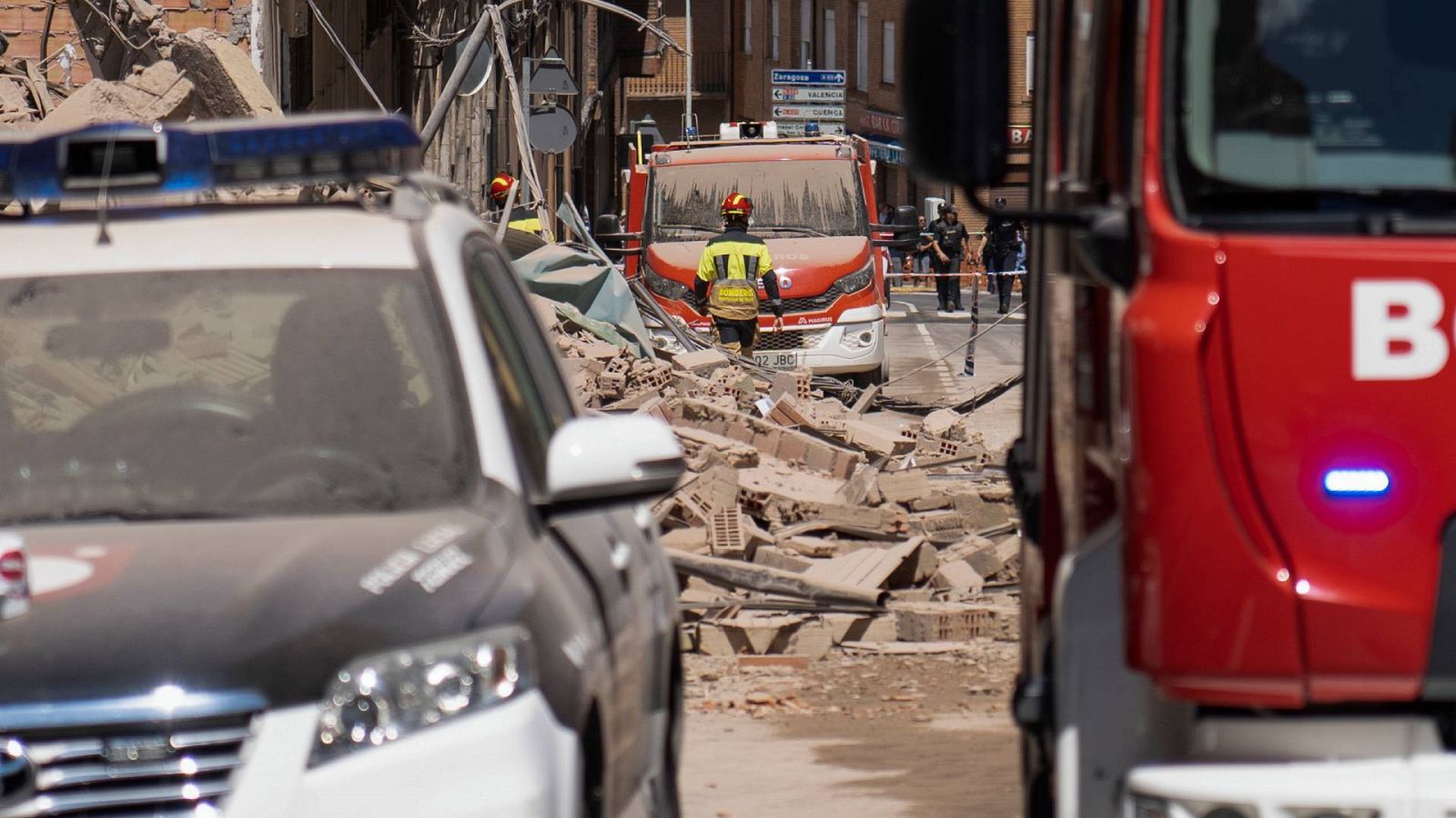 Se derrumba un edificio en Teruel tras ser desalojado