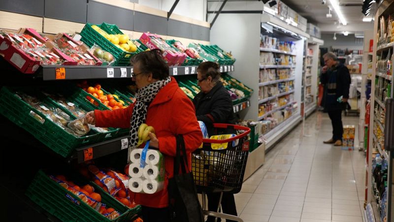La inflación cierra en mayo en el 3,2%, gracias a la moderación de los precios de los alimentos, que se encarecieron un 12%, según el dato confirmado por el INE.