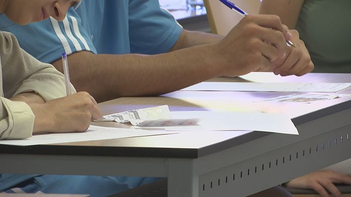 Noticias Andalucía - Empieza la EVAU en Andalucía