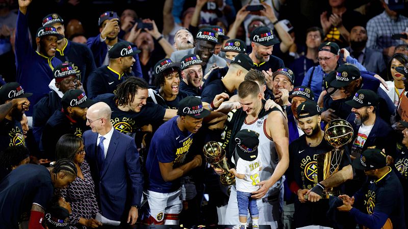 Los Denver Nuggets ganan su primer anillo de la NBA 