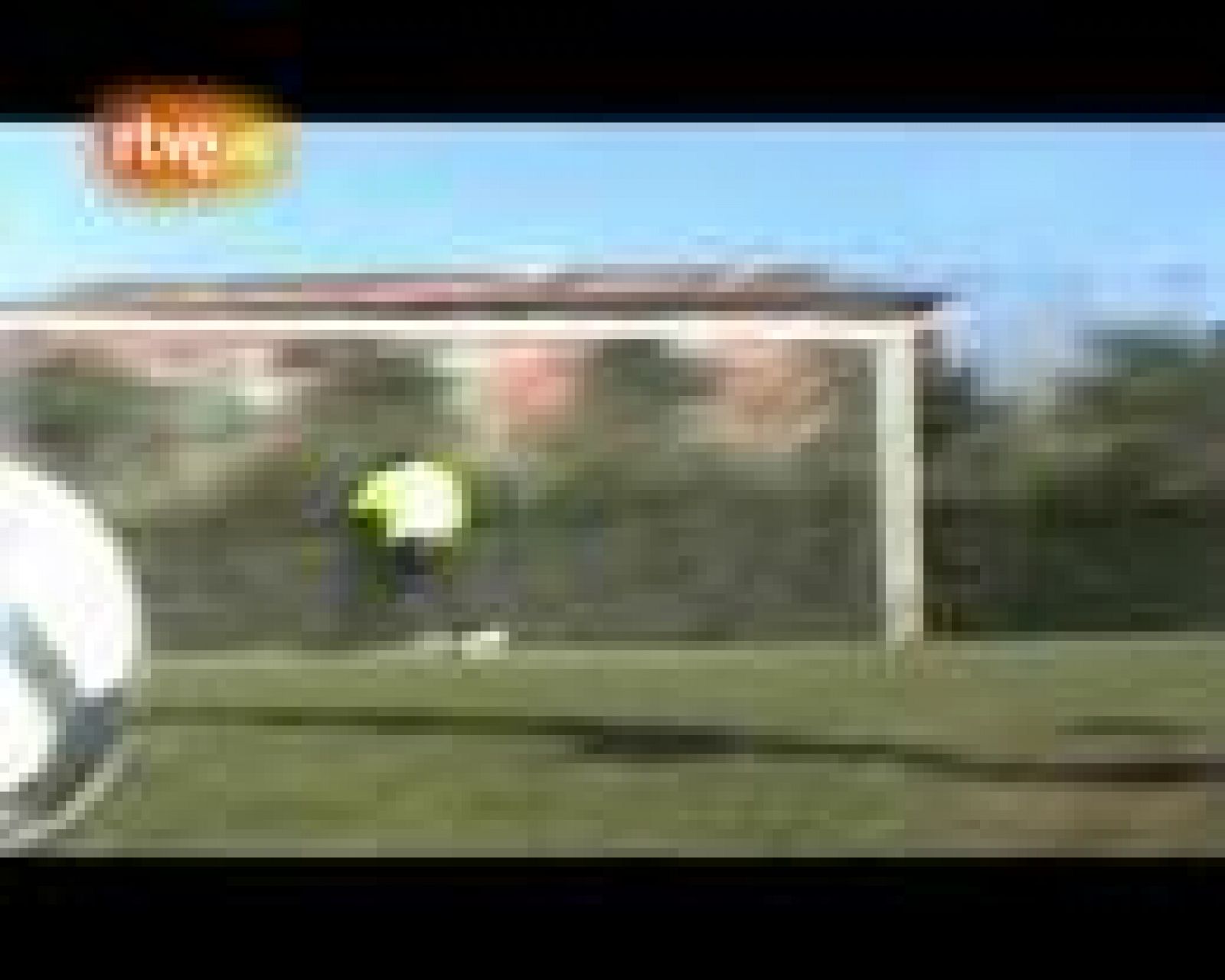 Pruebas de puntería muy 'culés' de los canteranos | Ver