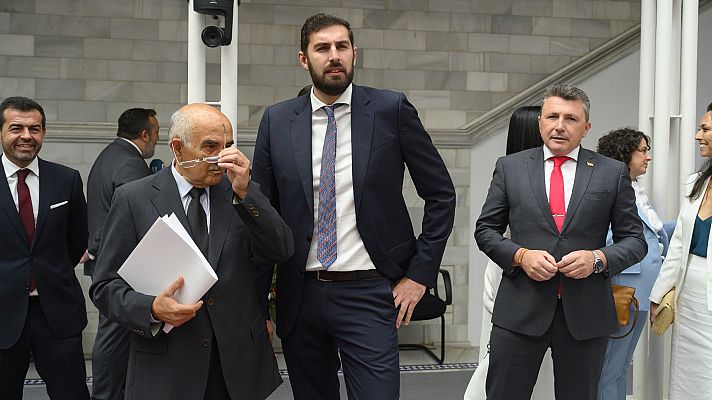 Telediario 1 - Vox amenaza con repetir las elecciones en Murcia tras quedarse fuera de la Mesa de la Asamblea