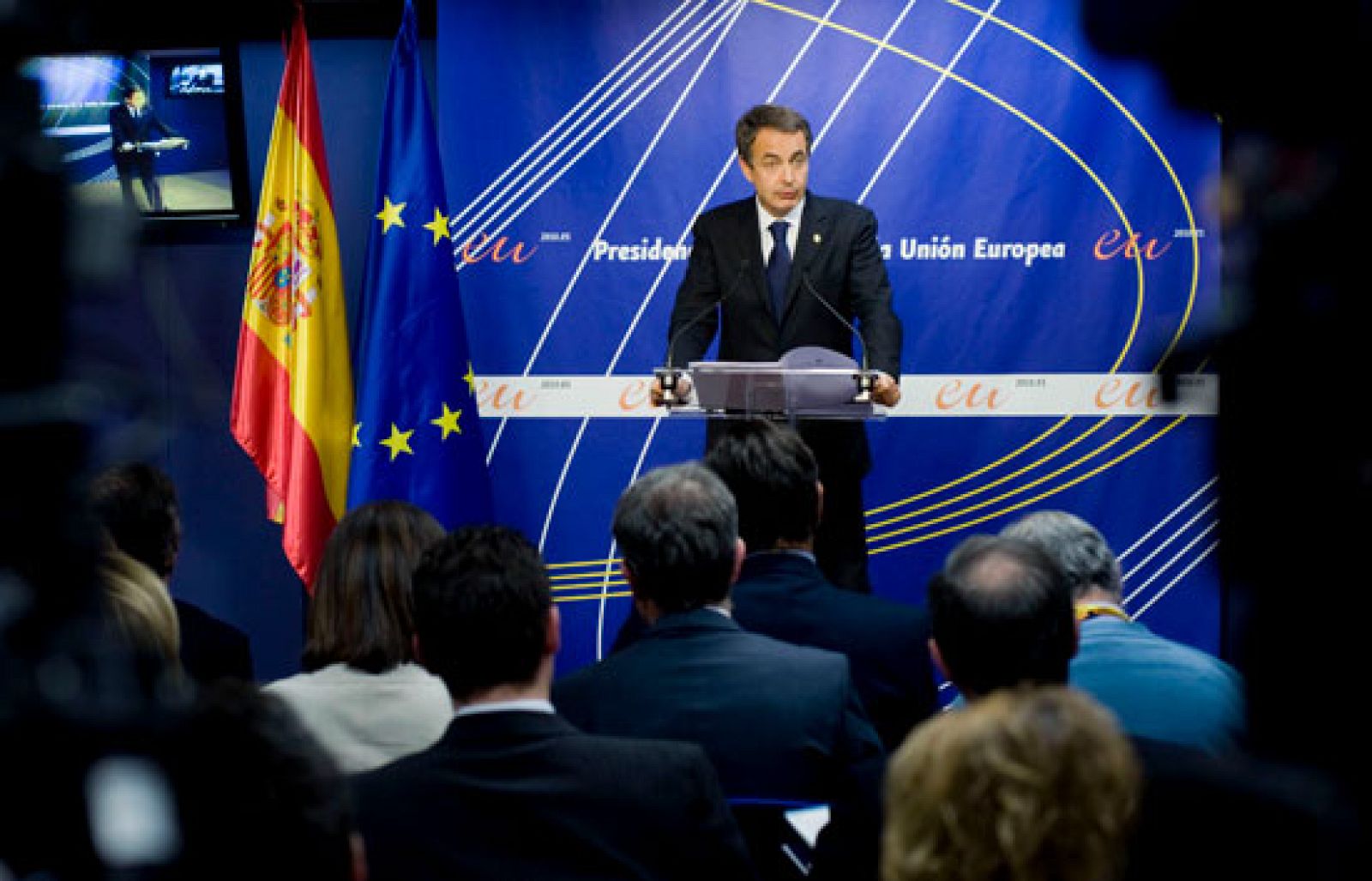 Zapatero resalta la solvencia y la fortaleza de las cuentas públicas españolas | Ver