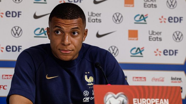 Mbappé: "Mi única opción es continuar en el PSG"