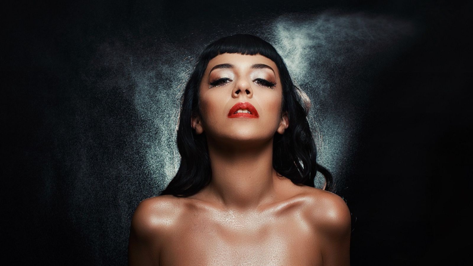 La María de Juan más "Dramática" y coplera - Atención obras | Ver