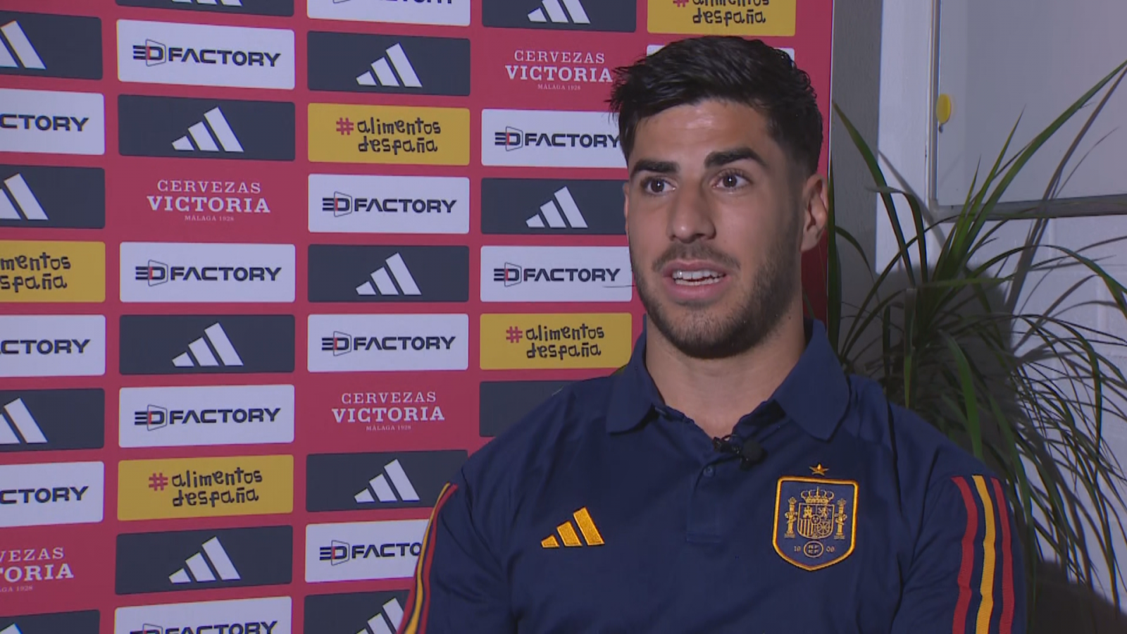 Asensio, a RTVE, sobre su futuro: "Ahora estoy centrado en ganar la Nations League Después tendréis noticias" - ver ahora