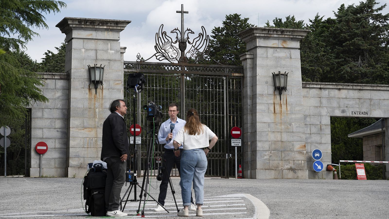 RTVE, en Cuelgamuros durante las exhumaciones