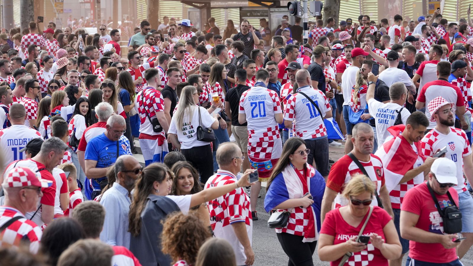 Informativo 24 horas - 20h - 18/06/23 - ver ahora