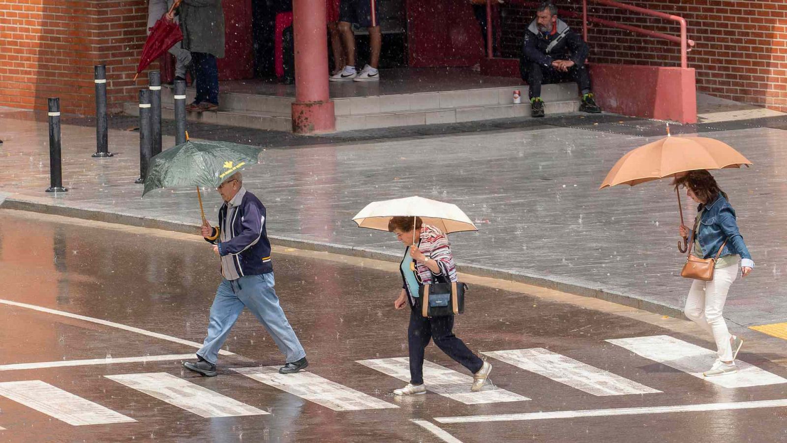 Tormentas en el norte y calor en Mallorca y sureste Peninsular para iniciar la semana