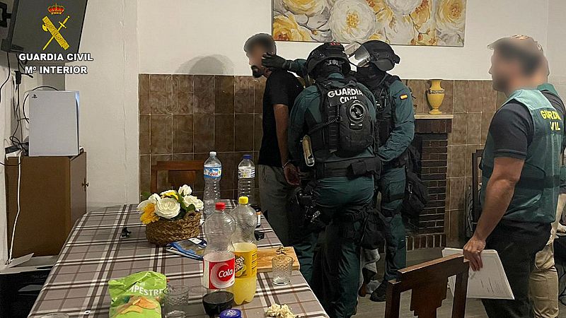 La Guardia Civil libera a una persona tras 11 días secuestrada, entre Alicante y Murcia - Ver ahora