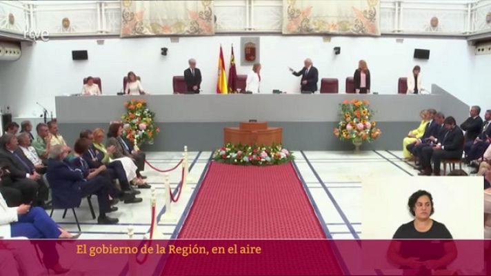 Parlamento - VOX, fuera de la mesa en la Asamblea de Murcia
