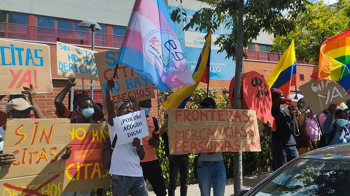 Telediario 1 - España acumula más de 120.000 solicitudes de asilo pendientes de resolver