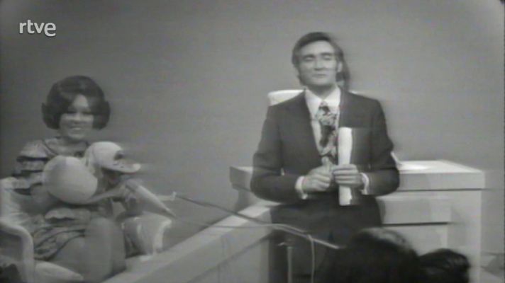 Programas y Concursos en el Archivo de RTVE - Con Luis del Olmo y Mari Carmen y sus muñecos