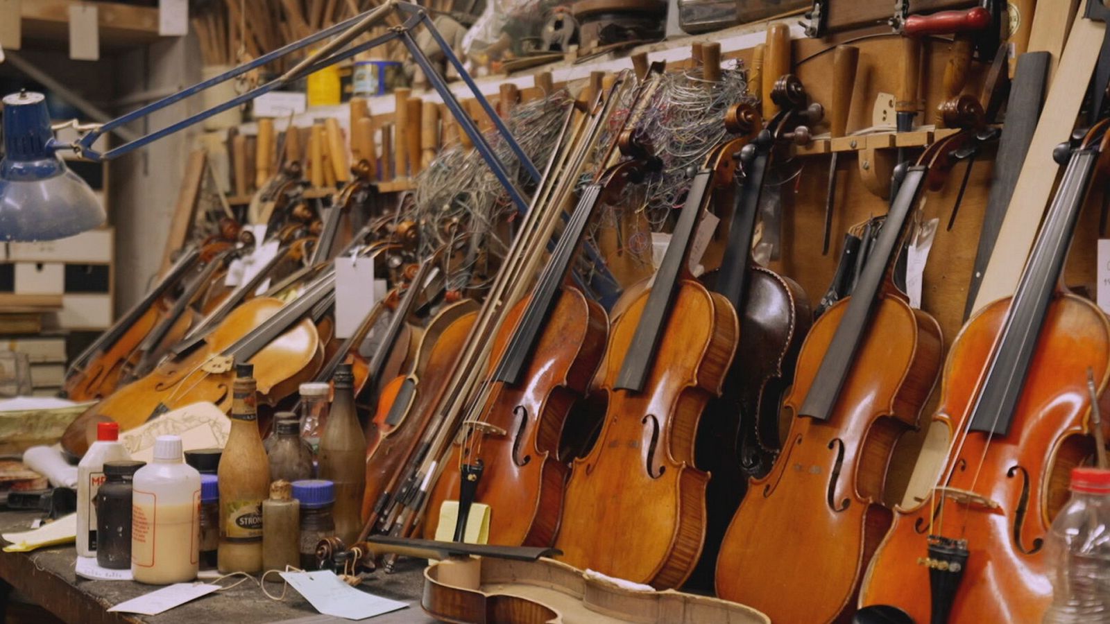 Terminal electo peor Los Violines de la Esperanza", los violines del Holocausto