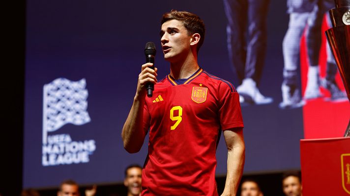 Insultos a De la Fuente y cánticos despectivos contra Gavi en la fiesta de España por la Nations League