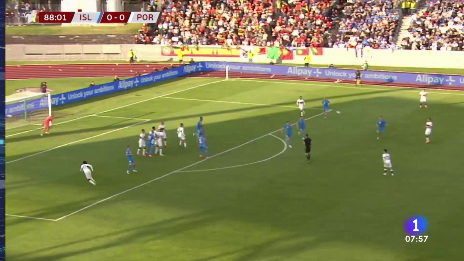 Cristiano Ronaldo: gol, victoria y partido 200 con Portugal - ver ahora